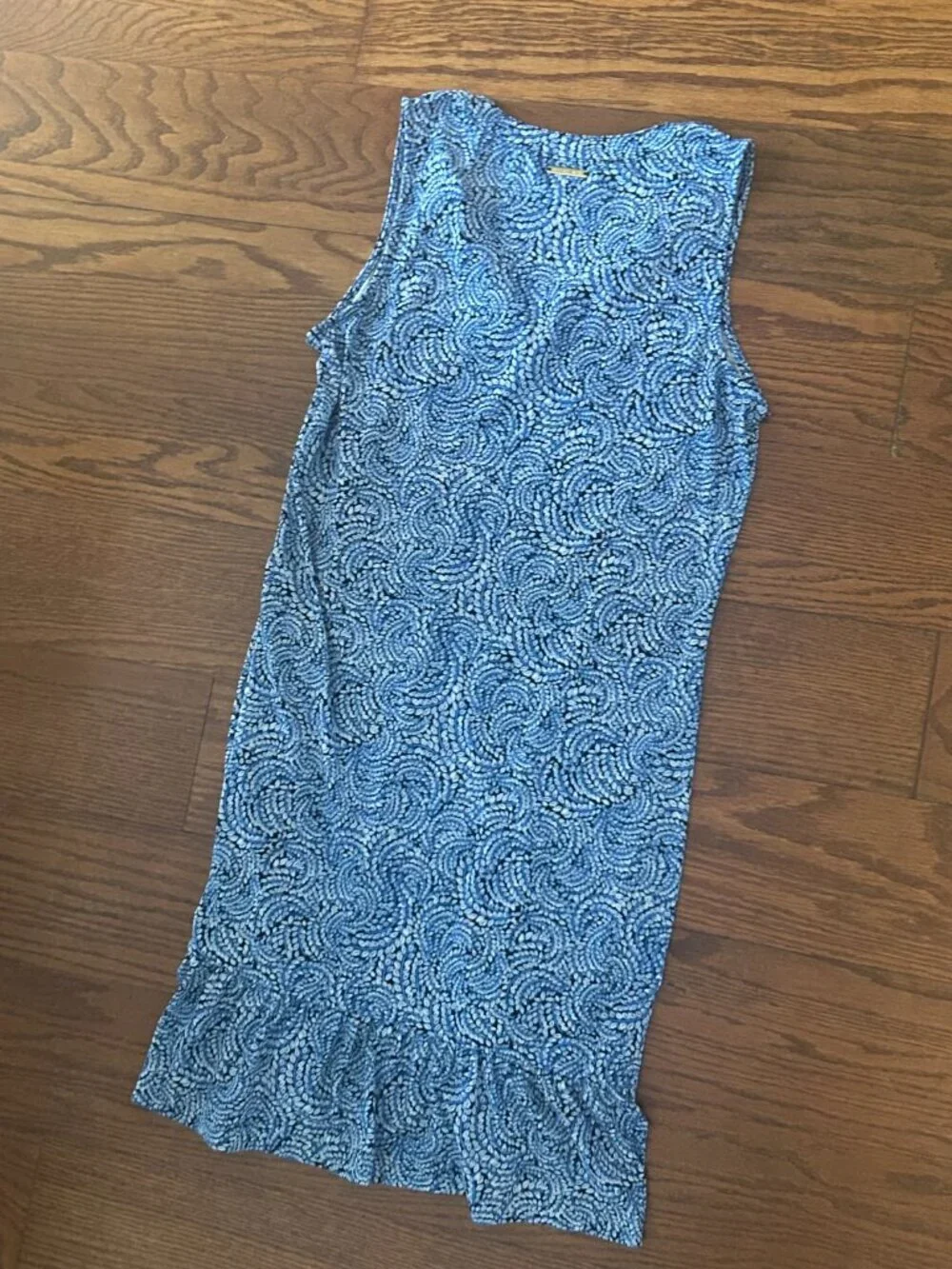 Michael Kors Sleeveless Shift Dress Ruffle Pleated Hem Size XS V-Neck in pristin